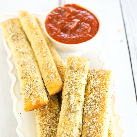 Copycat Pizza Hut Breadsticks