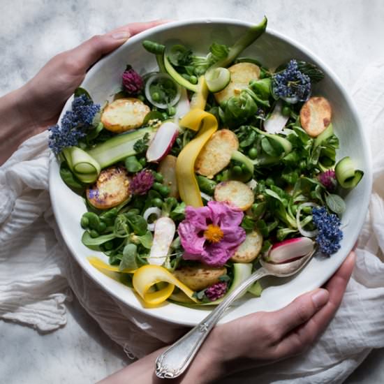 Vegan Spring Salad & Warm Potatoes
