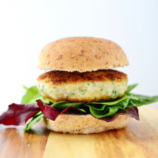 Amaranth and chicken burgers
