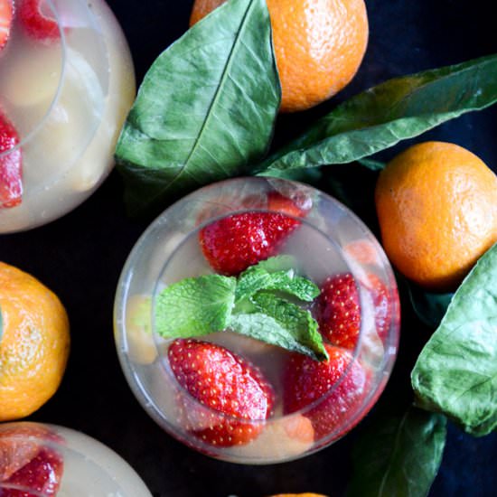 Strawberry satsuma sangria