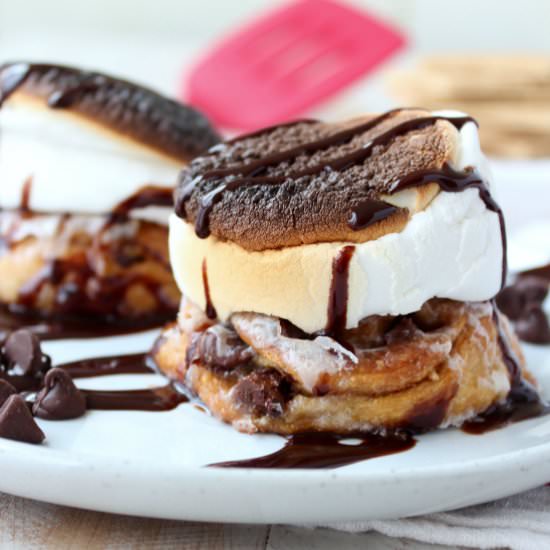 S’Mores Cinnamon Rolls