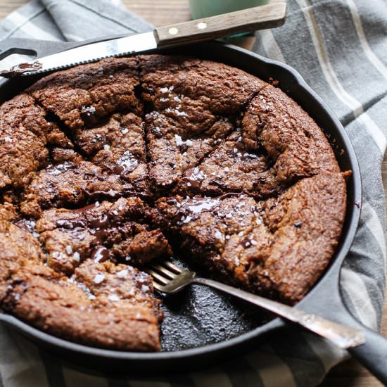 Paleo Chocolate Chip Cookie