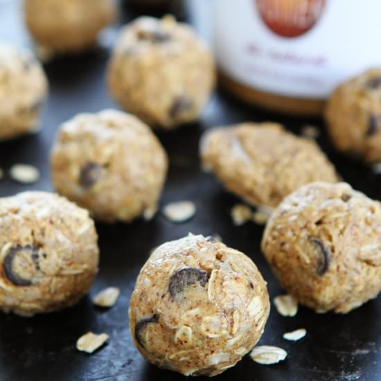 Almond Butter Oat Balls