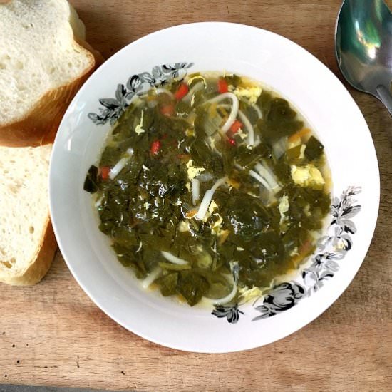Light spinach and egg drop soup