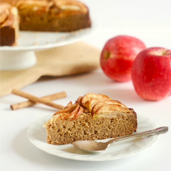 Classic Apple Cake