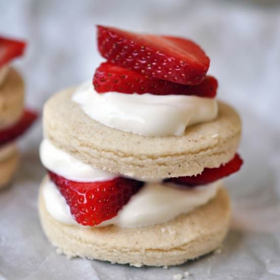 Shortbread Cookies & Strawberries