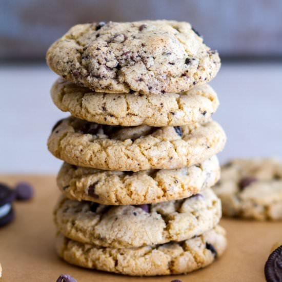 Cookies and Cream Chocolate Cookies