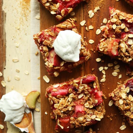 Strawberry Rhubarb Crumble Bars