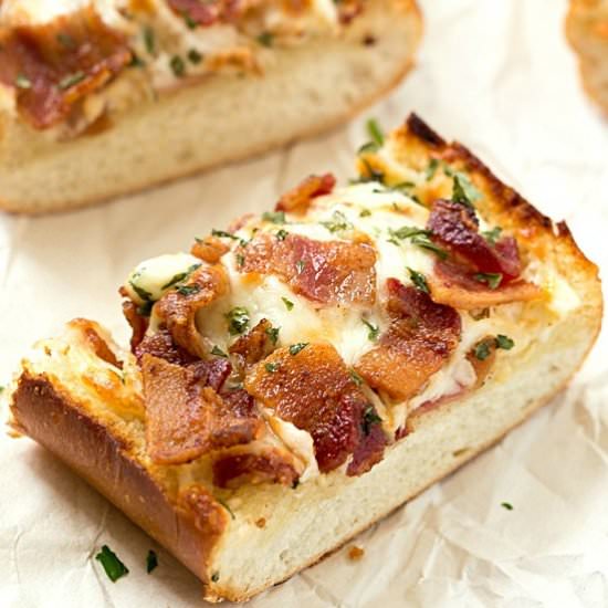 Cheesy Bacon Ranch Garlic Bread
