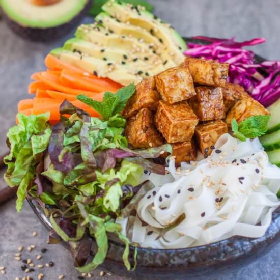 banh mi bowls with sticky tofu