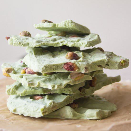 Matcha Pistachio Yoghurt Bark