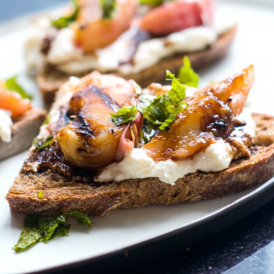 Grilled Peach and Ricotta Crostini