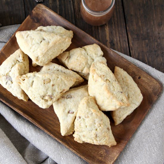 Mini Scones with Walnuts