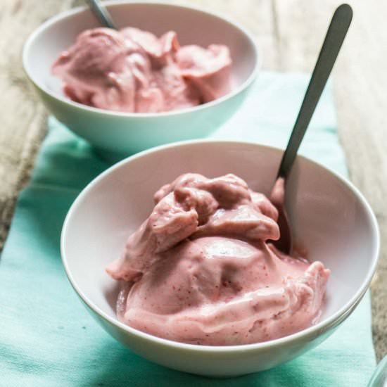 3 Ingredient Strawberry Nice Cream