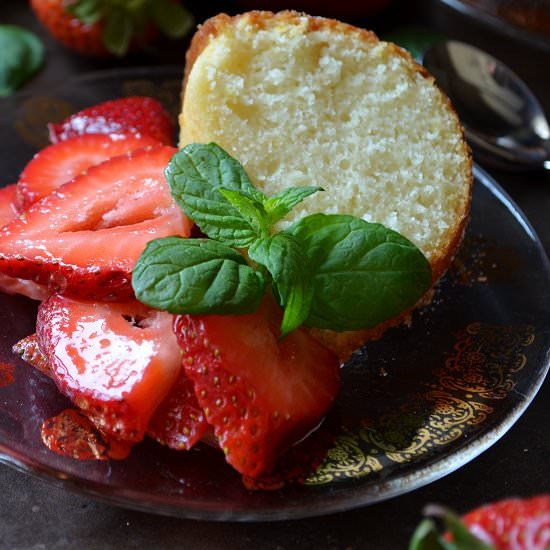 Italian Citrus Ring Cake