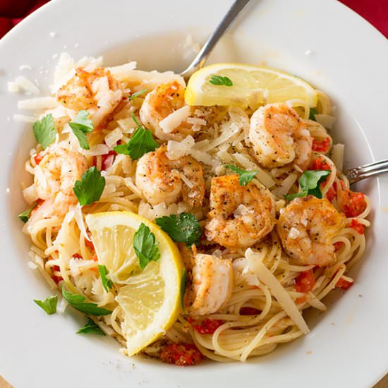 Pasta with Creamy Red Pepper Sauce