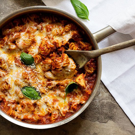 One Pan Chicken Parmesan Pasta