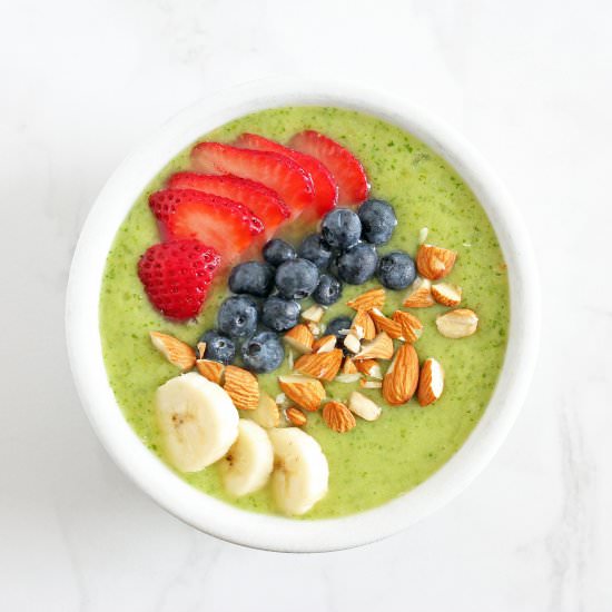 Fruity Green Smoothie Bowl