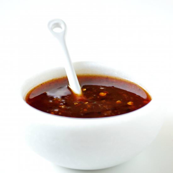 Sweet and Spicy Thai Chili Sauce