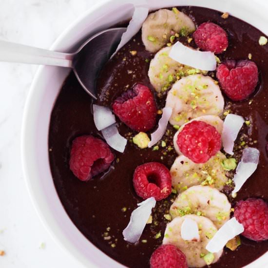 Chocolate Raspberry Smoothie Bowl
