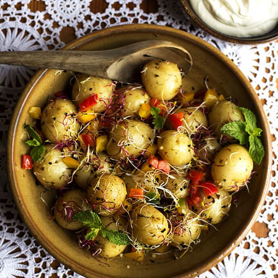 Garlic and Mint Baby Potatoes