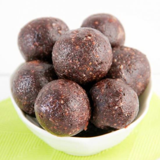Almond Maca Energy Bites