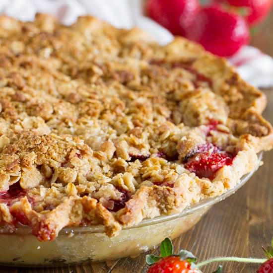 Strawberry Crumble Pie