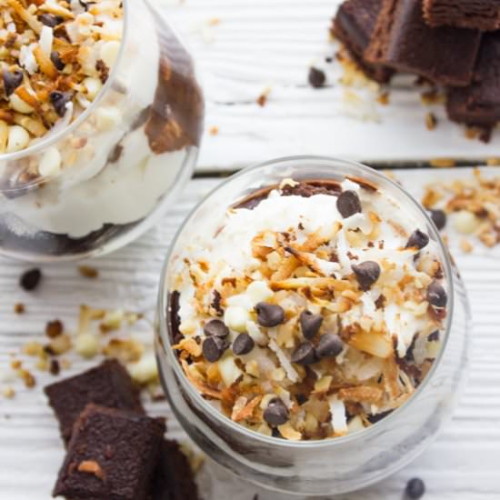 7 Layer Brownie Cheesecake Parfait
