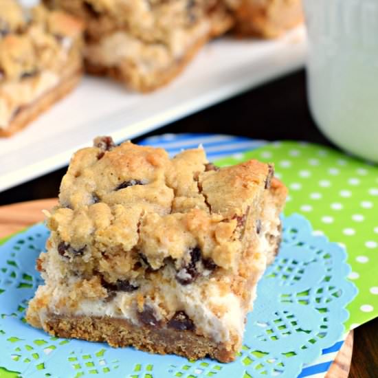 Oatmeal Raisin Cheesecake Bars