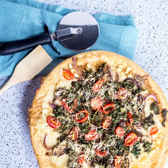 Garlicky Mushroom Kale Pizza