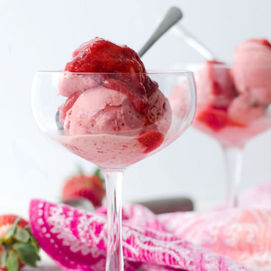 Vegan Strawberry Balsamic Ice Cream