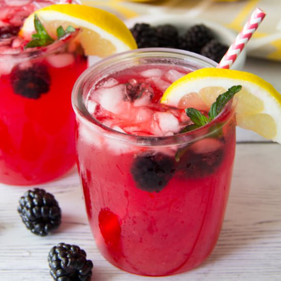 Summer Blackberry Lemonade