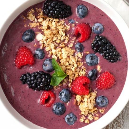 Basic Coconut Acai Breakfast Bowl