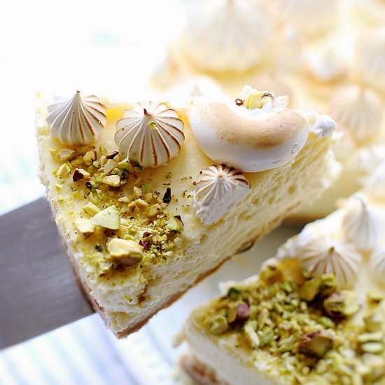 Creamy Lemon Meringue Cheesecake
