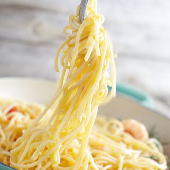 Tomato, Garlic and Prawn Spaghetti