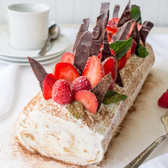 Tiramisu Berries Cake Roll