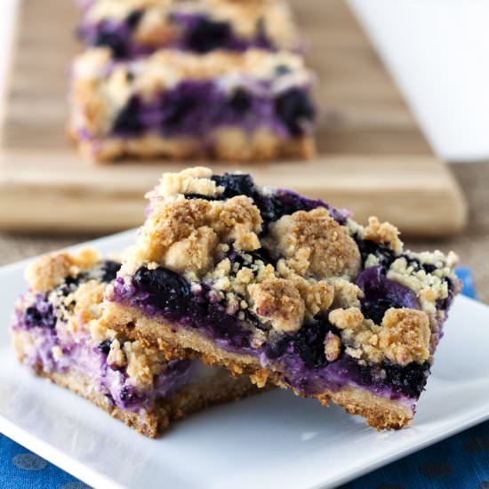 Creamy Blueberry Crumb Bars