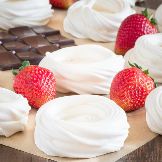 How to Make Meringue Nests