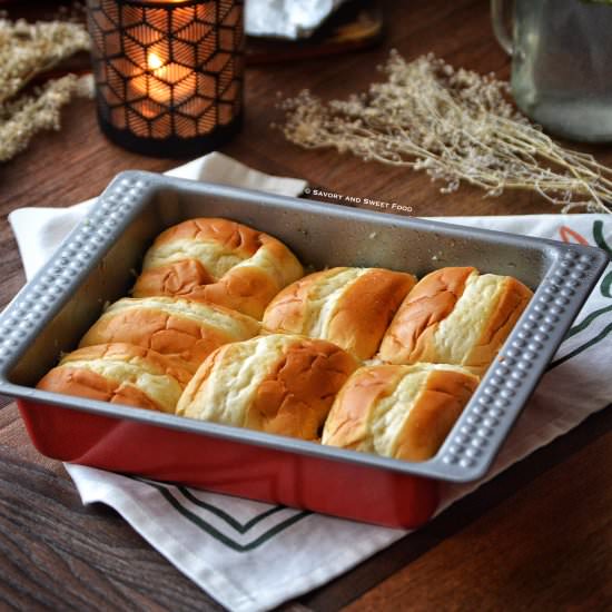 Cheesy Chicken Sliders