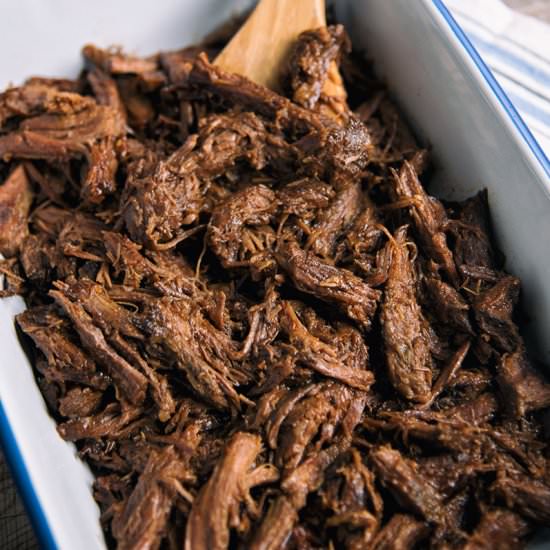 Slow Cooker Pulled-Beef