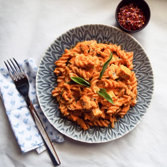 Healthy Red Pepper Pesto Pasta
