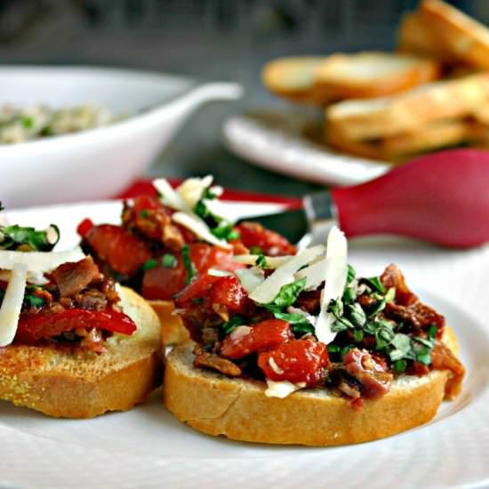 Roasted Red Pepper Bacon Bruschetta