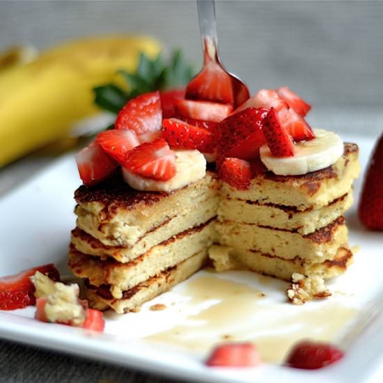 Strawberry Banana Protein Pancakes