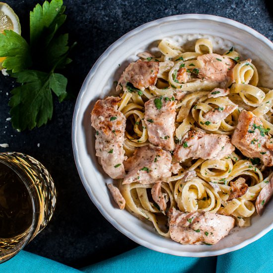 Salmon Pasta in Creamy Garlic Sauce