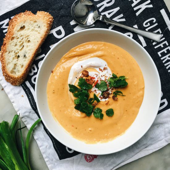 Thai Red Curry Pumpkin Soup