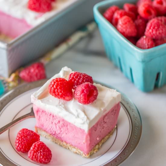 Creamy Raspberry Pretzel Dessert