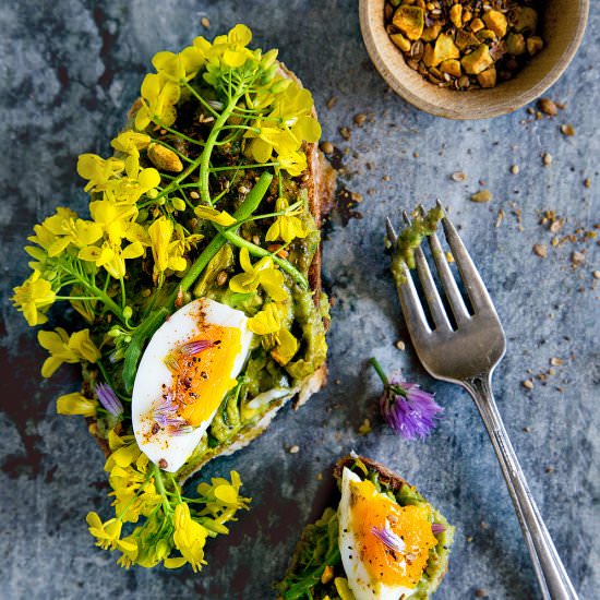 Avocado Toast with Pistachio Dukkah