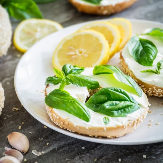 Deconstructed Pesto Bagels