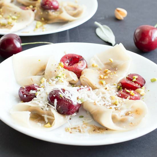 Wonton Ravioli With Brown Butter Sauce