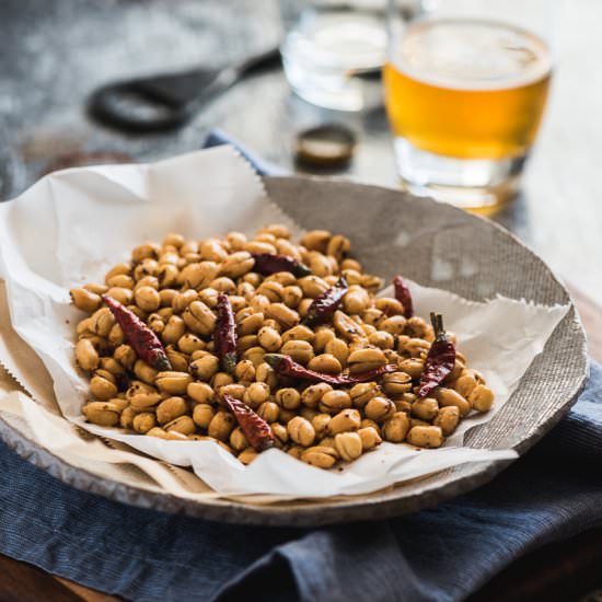 Szechuan Spicy Peanuts (黄飞鸿花生)